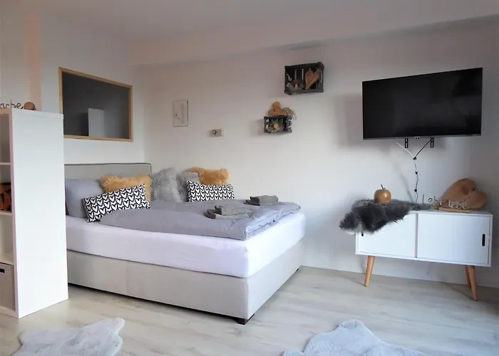 아파트 Nature Vibes Pool Sauna Terrasse Wifi Balkon Near Lift 빈터베르크