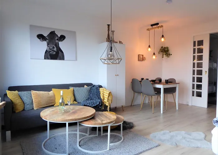 Nature Vibes Pool Sauna Terrasse Wifi Balkon Near Lift 아파트